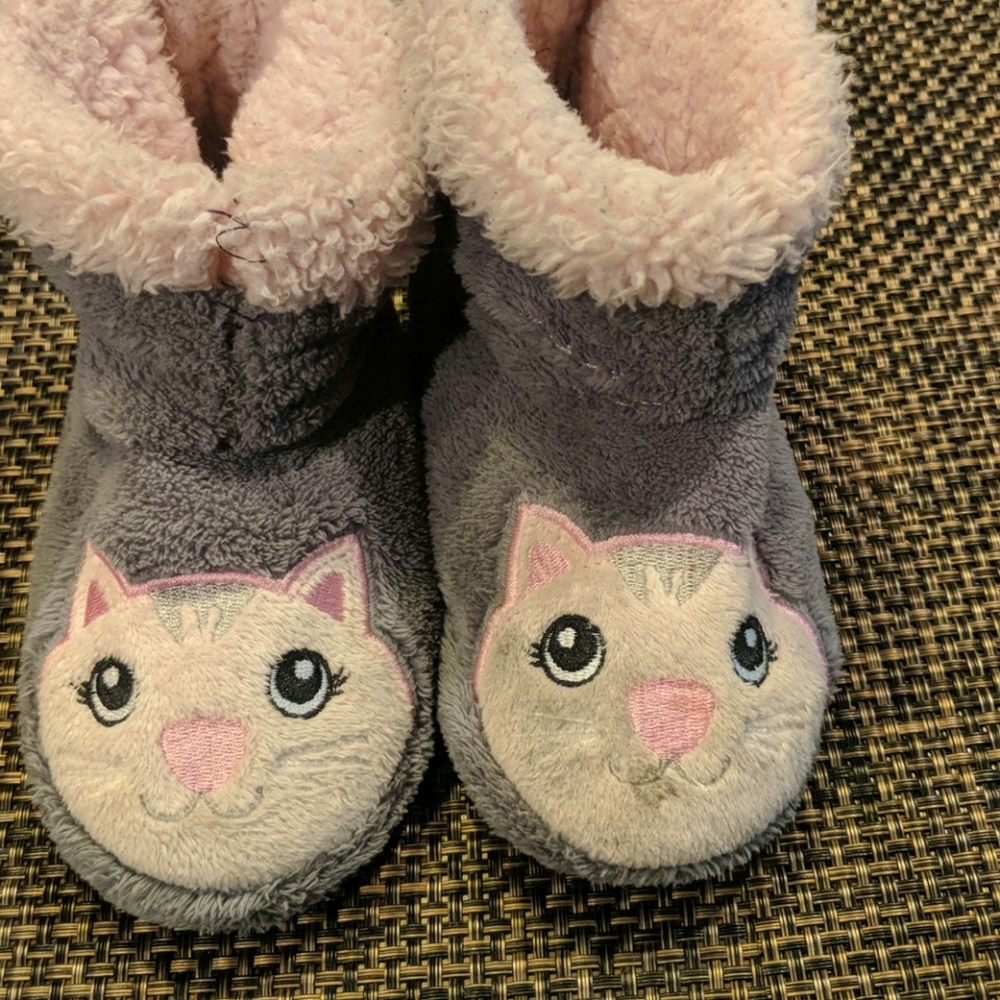 Girls house-shoes (kitty cat)